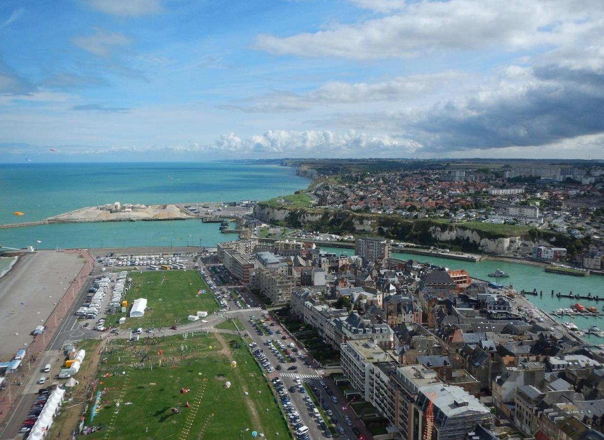 Toutes Voiles Dehors - Vue Mer & Chateau - Cosy Dieppe Exterior photo